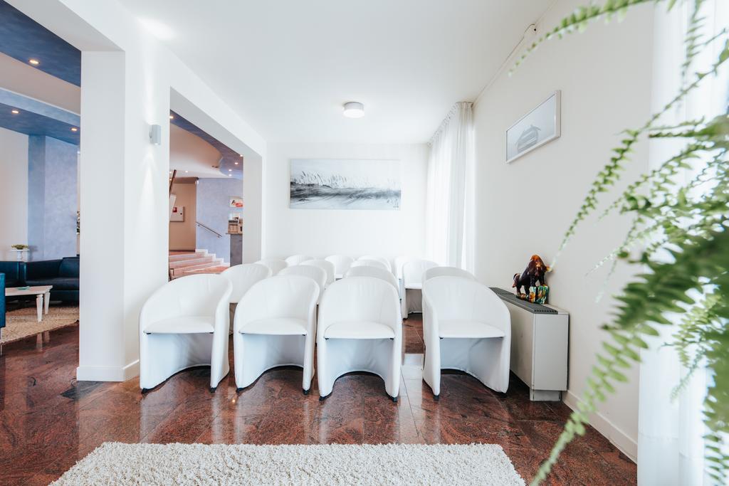 Hotel La Bussola Lido di Jesolo Buitenkant foto